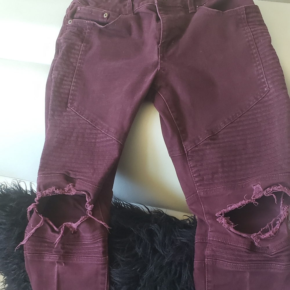 Forever 21 Ripped at the knee Burgundy Jeans.
